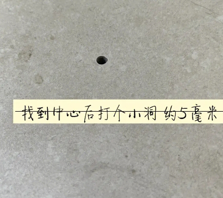 相城瓷砖空鼓维修公司专业解答在瓷砖铺贴过程中，如果砂料搅拌不均匀，将会带来以下问题